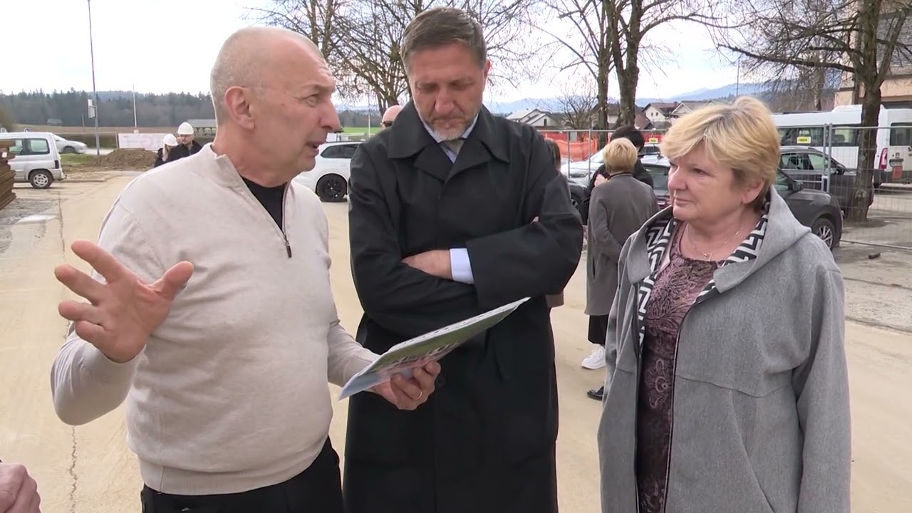 Minister za finance obiskal gradbišče novega vrtca v Vavti vasi