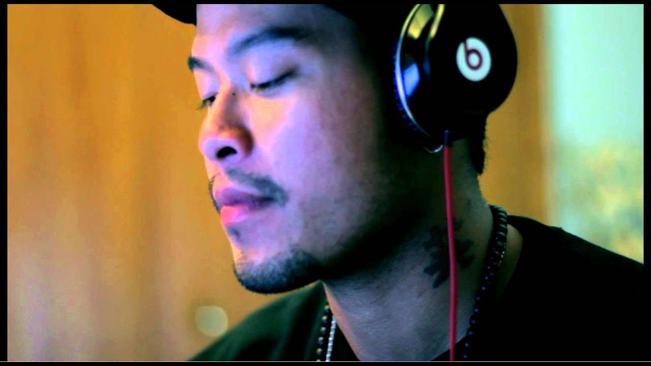 Box Me In - Joanlee Ft. Ace