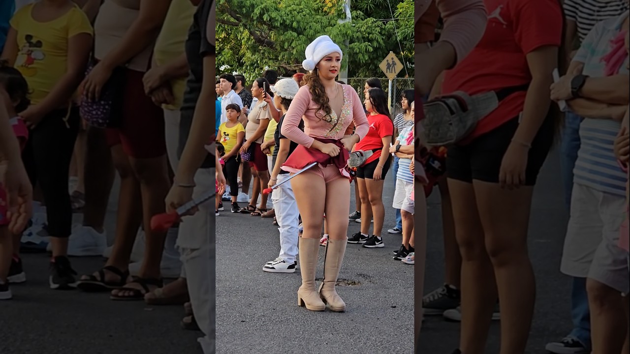 🥳 Alexandra Espinoza/ Tiburones Music Band 💃