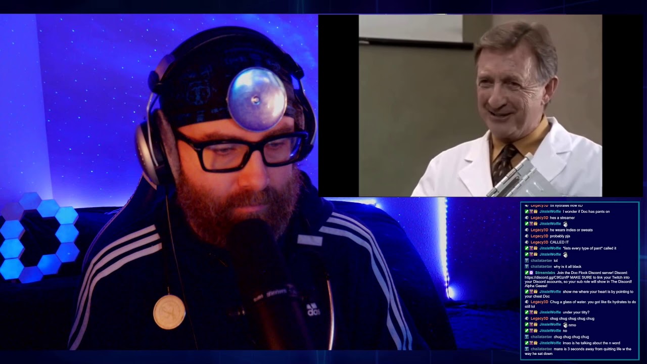 Real Doctor Reacts: SCRUBS 1x01 - Is it medically accurate?