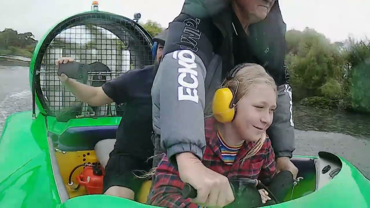 Mariah Hovercraft Fun Ride 20.12.25 V4