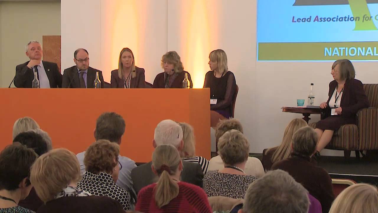 Panel debate on the future of UIFSM