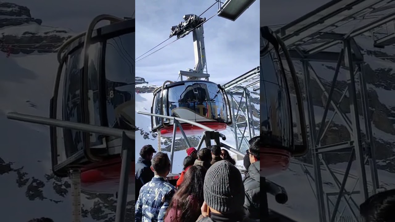 World first revolving cable car at Mt Titlis 🚡🚡#titlis #cablecar #switzerland #startours