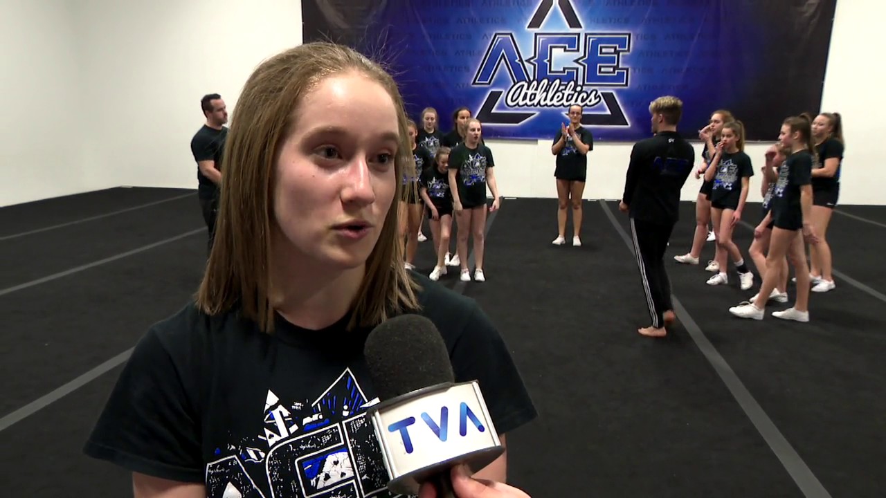 L'ESPRIT SPORTIF - Cheerleading ACE: Revolt/Renegates au Summit- Remparts: Why Not! - Soccer ARSQ