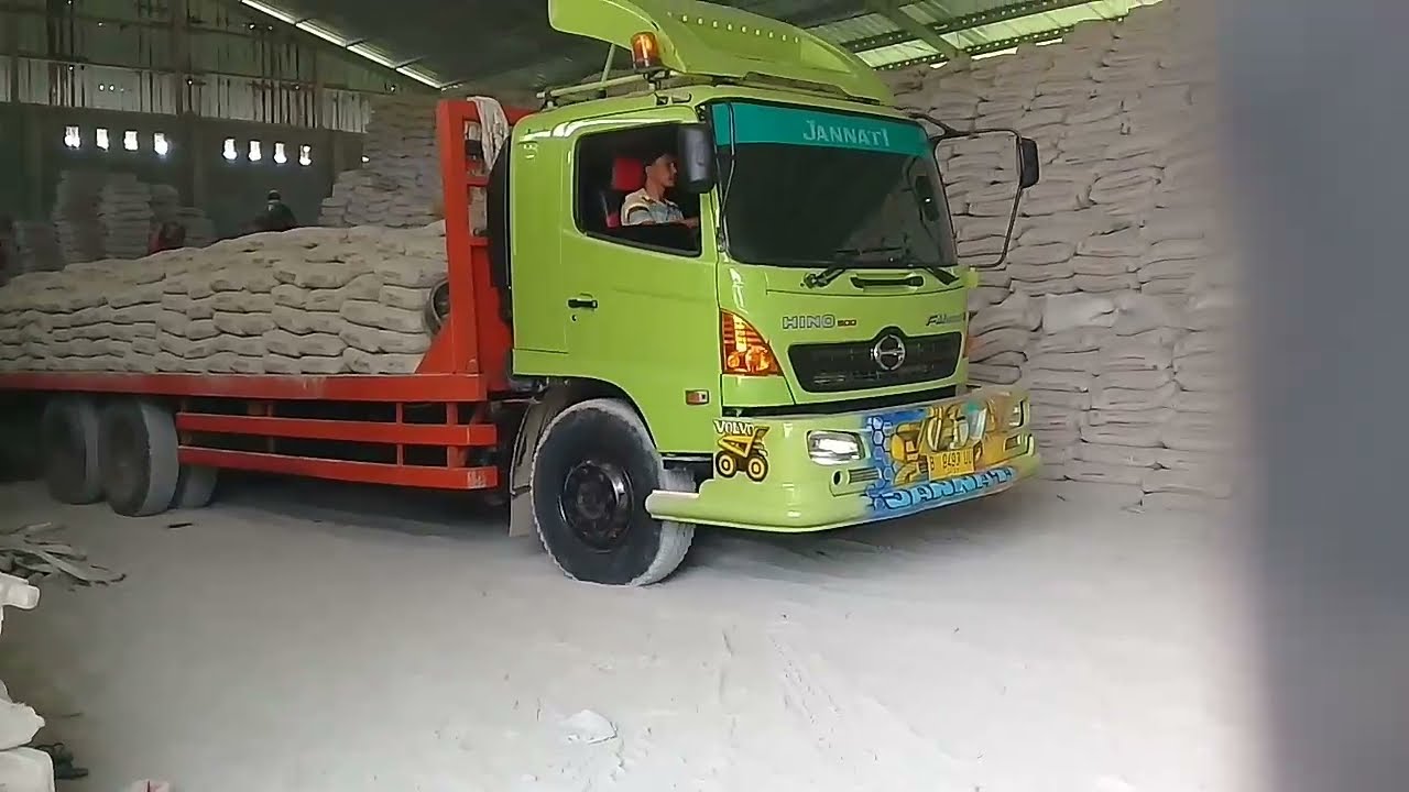 HITUNGAN MENIT PROSES MUAT SEMEN PAKAI TRONTON