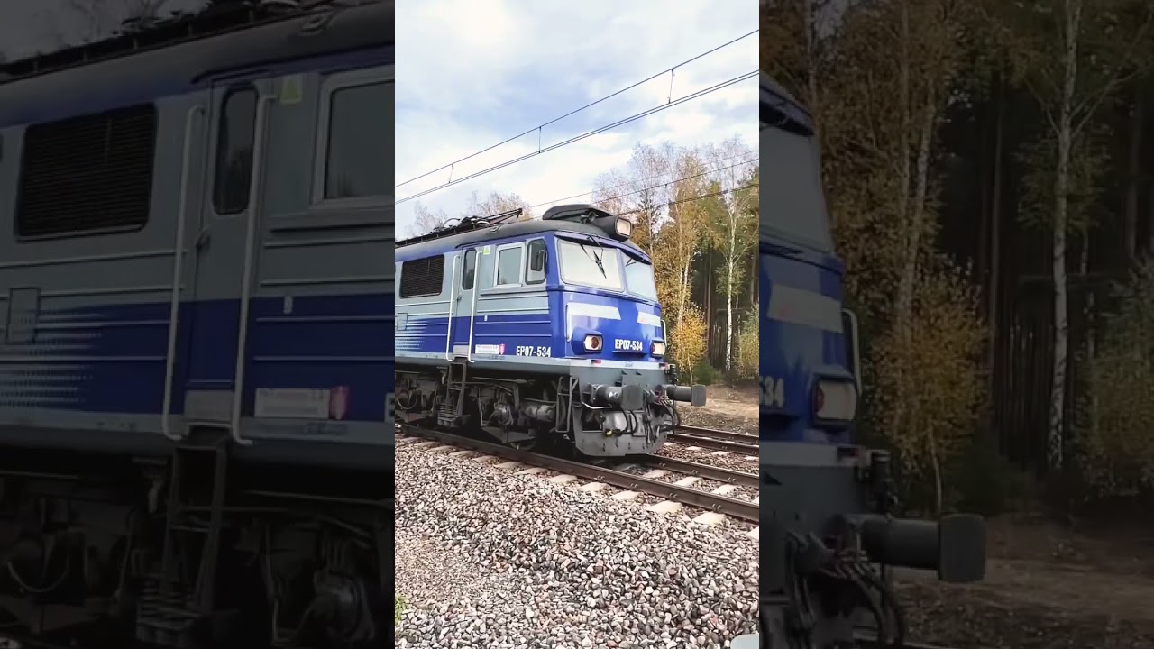 Przelot - pociąg pospieszny PKP TLK EP07-534 (slow motion), przejazd kolejowy | październik 2022