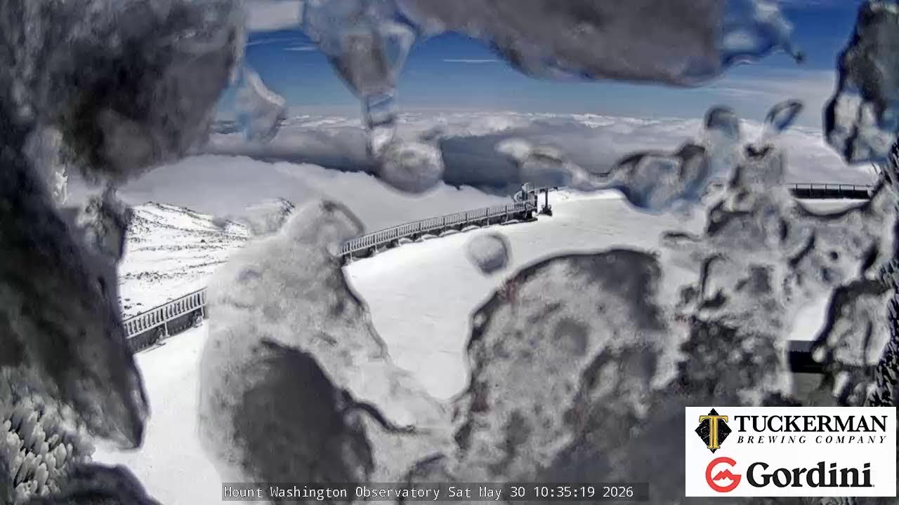 LIVE: Mount Washington Observatory Deck Cam