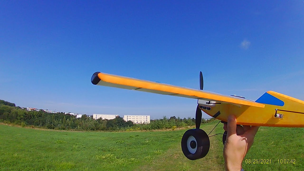 Depron Flieger Henri BOXED 01 maiden flight 3Bft https://depron-flieger.de