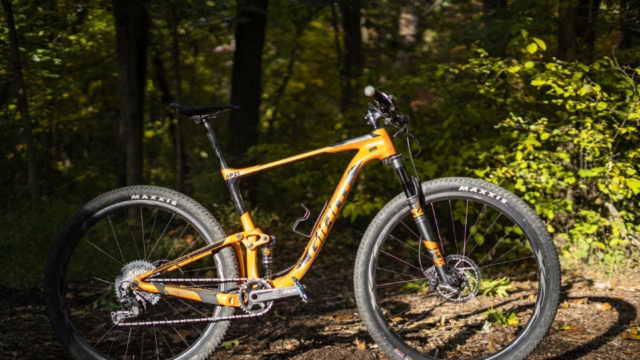 GIANT ANTHEM ADVANCED 29 1  (2019) WALK- AROUND