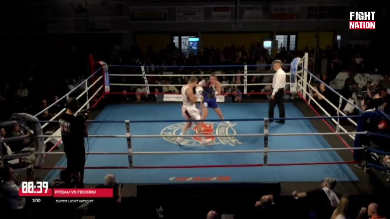 En direct de Saint Maur gala de #boxeanglaise #boxing #EBU : Victoire Piteau vs Ioana Fecioru