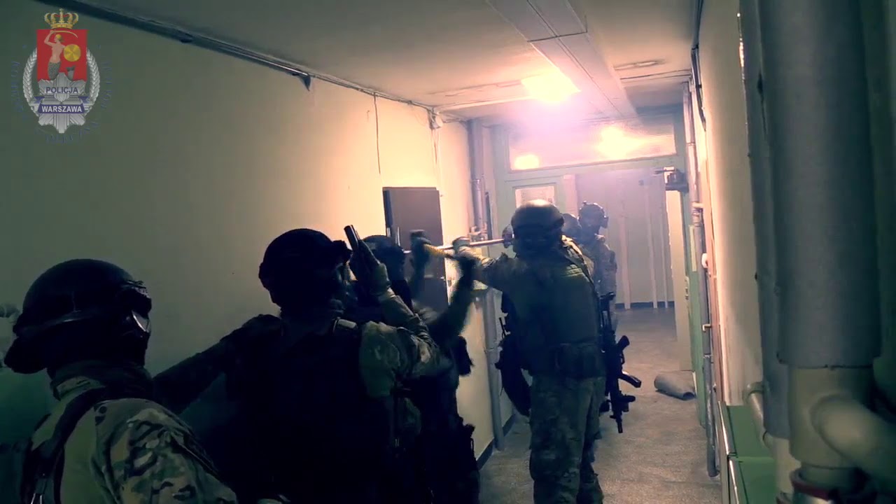 Antyterroryści w Płocku. Narkotykowy gang rozbity