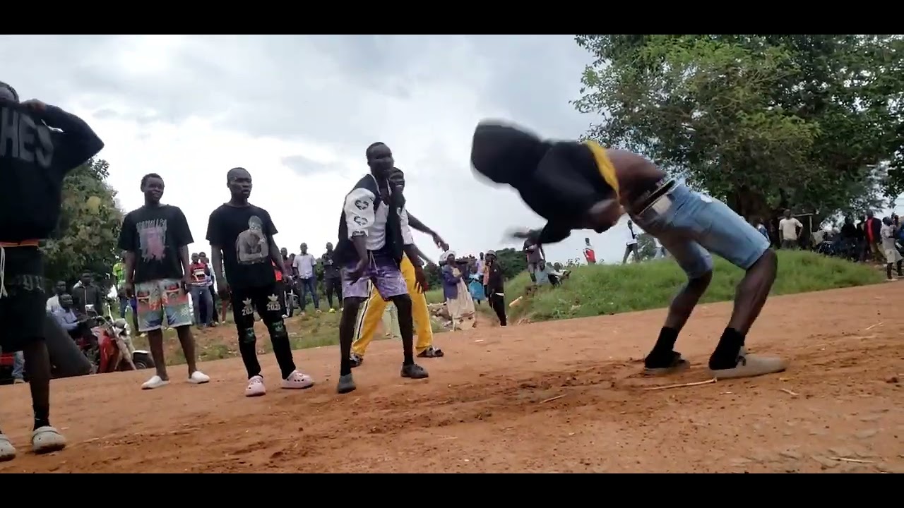 we took over moyo Street @leforitown #dance #vibe #reels #viralvideo #music
