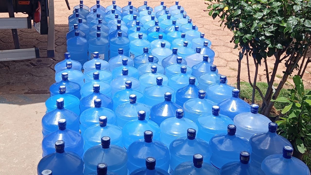como começar sua própria distribuidora de água mineral