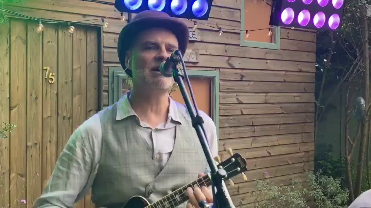 The Farleys at Weyfest 2