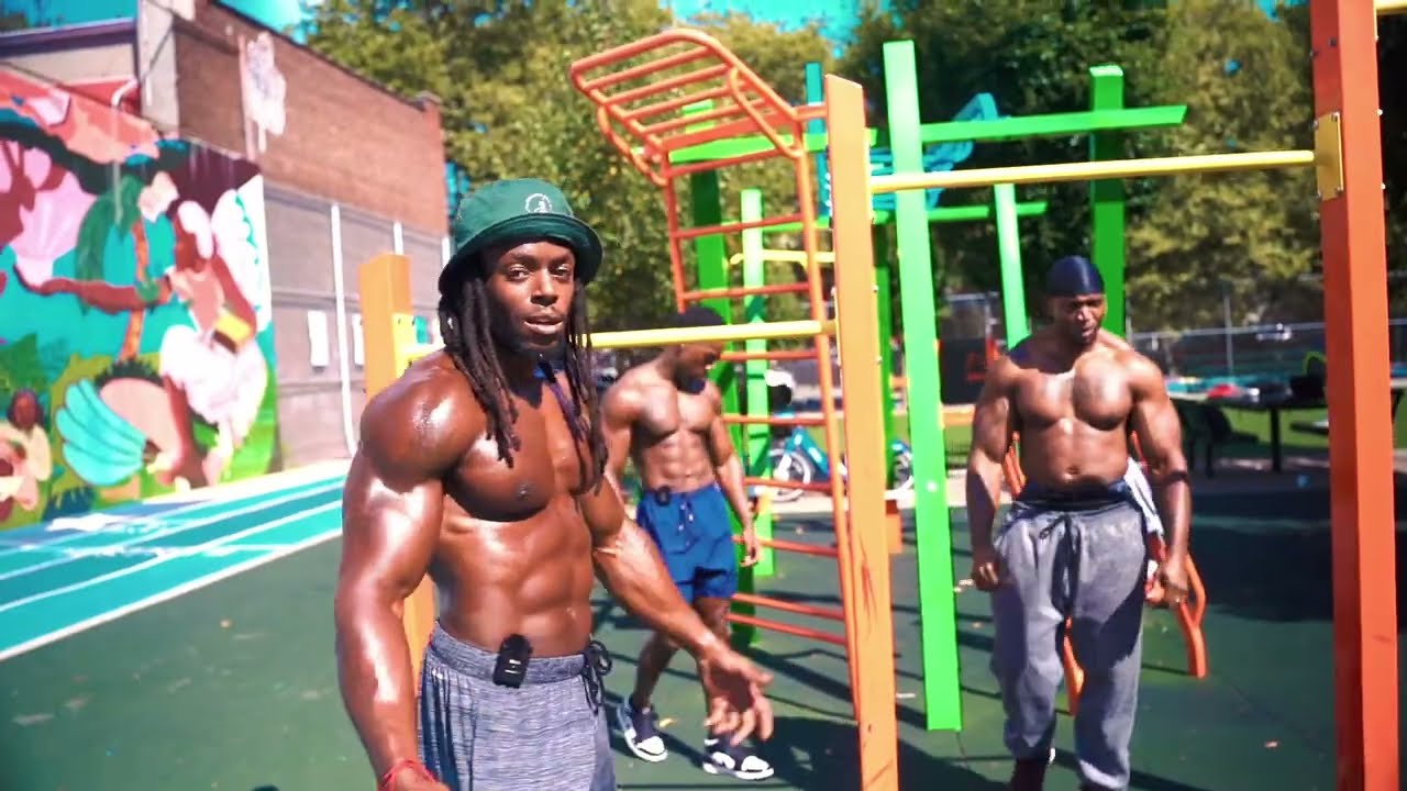 Training Calisthenics with the legends @SEMI-AUTO89 and @MasterShredda