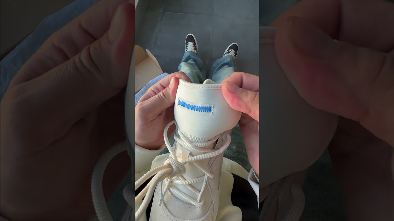 POV: BadBo 1.0 🐰 --- #zapatillas #sneakers #pov #travisscott #stockx collab @stockx