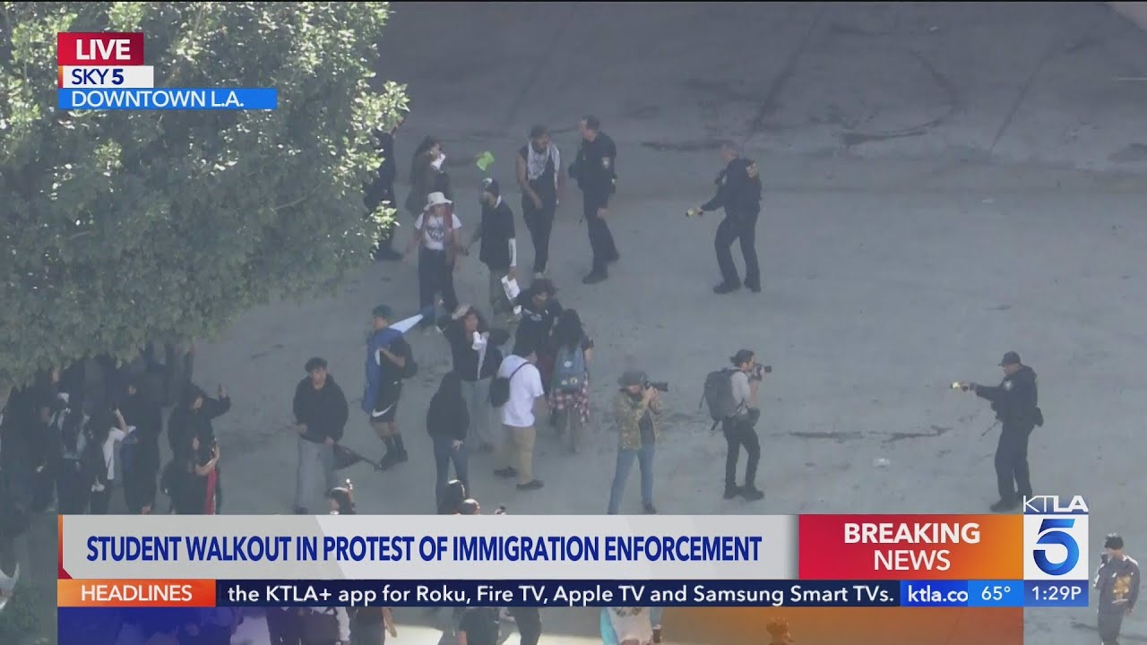 Students and federal police clash during downtown L.A. protest