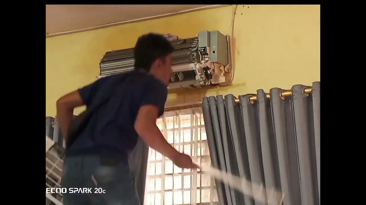 Pantesan AC gak dingin😁 klau air autdornya aja hitam macam ini🤣🤣🤣