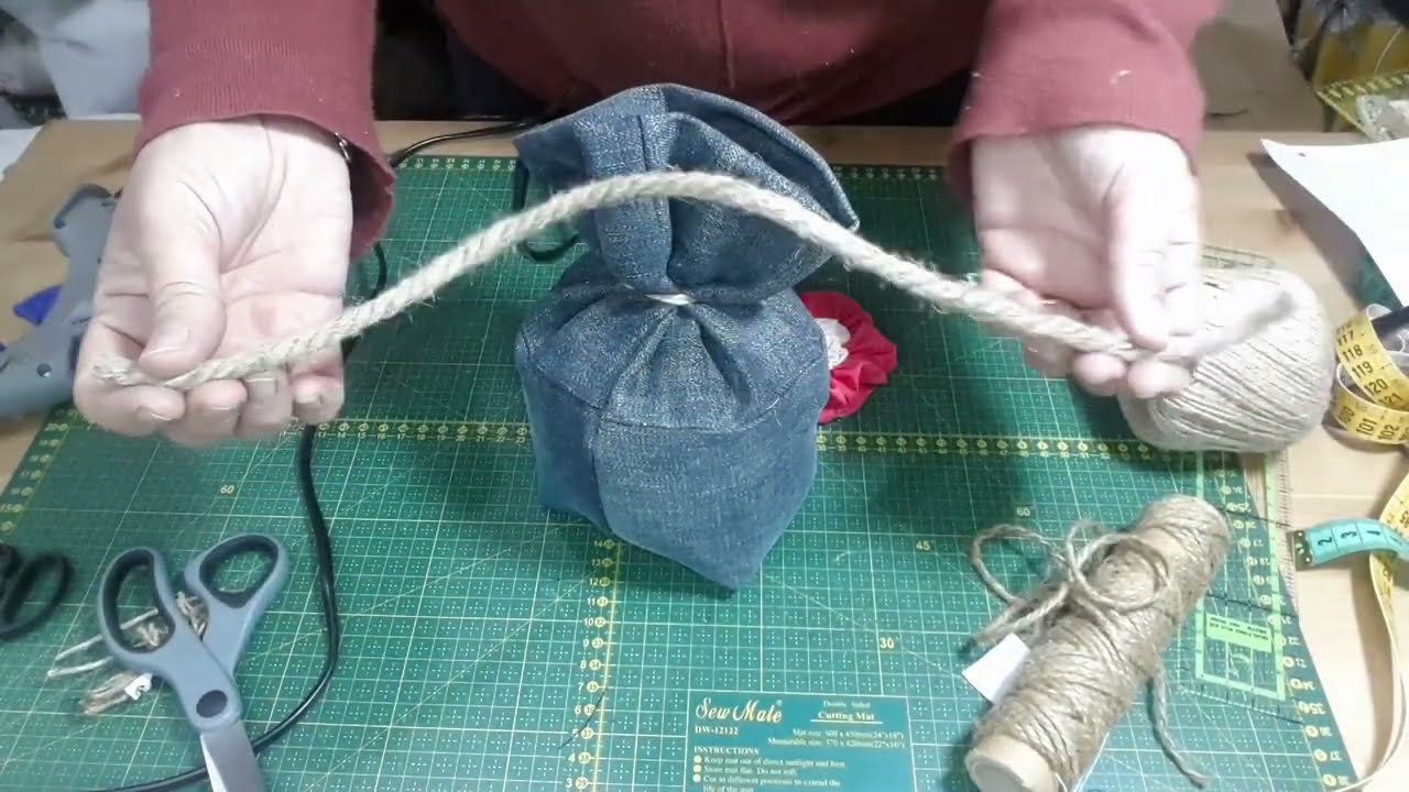 idea facile e utile in pochi minuti / fermaporta o finestra / riciclo creativo Jeans / sweetsusi
