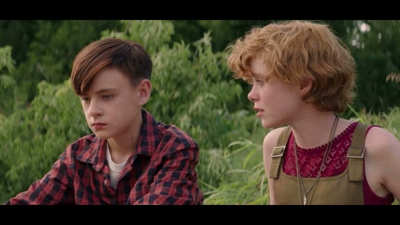 Best Kiss /  Jaeden Martell and Sophia Lillis in It (2017)