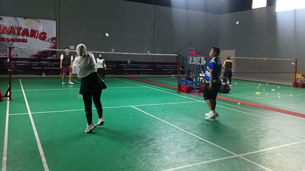 Minggu 15 Februari - 2