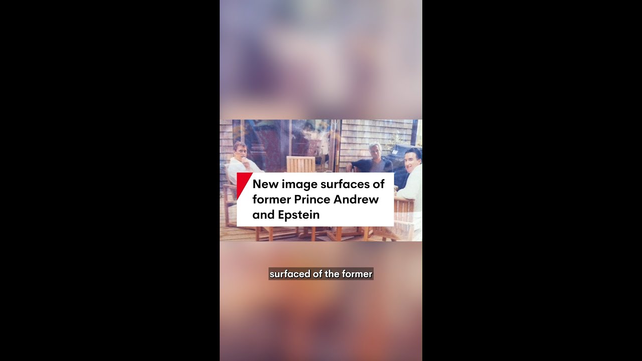 Появились новые фотографии бывшего принца Эндрю и Эпштейна.