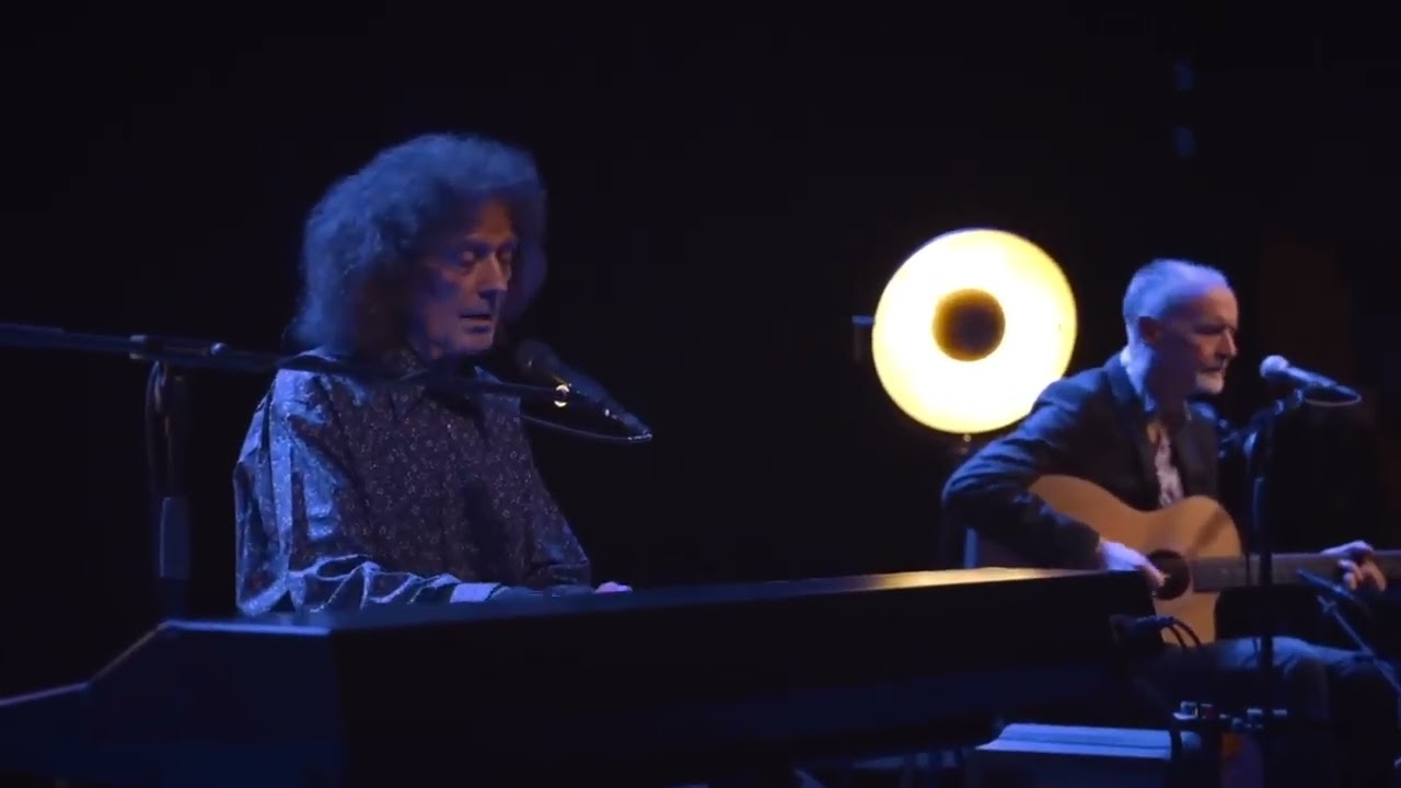 Gilbert O'Sullivan  Alone Again Naturally