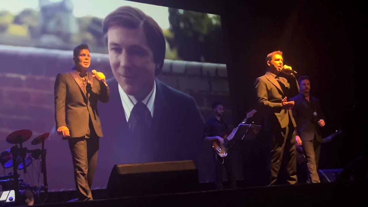 H&eacute;roe L&iacute;rico Pop -Queen con coros de las propias voces de H&eacute;roe S Russo,A Falcone y F Picone