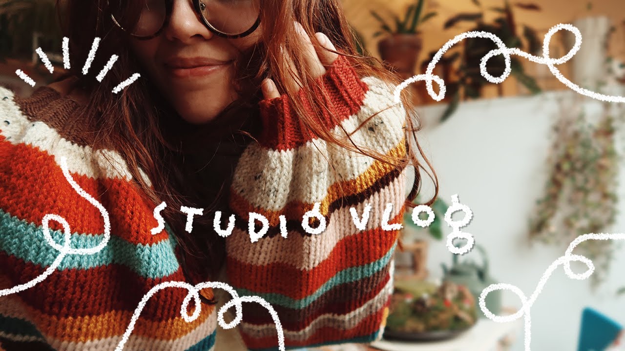 An apple crumble, boxy sweater and gouache painting ✿ Studio Vlog