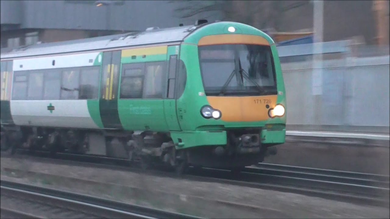Trains at Forest Hill and East Croydon - 27/01/17