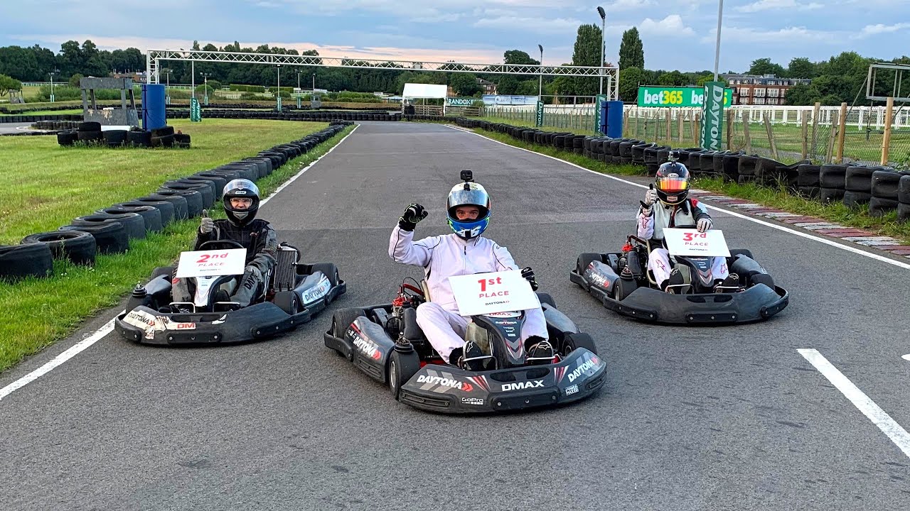 Racing Subscribers in 70mph Karts! Daytona Sandown Park D-Max
