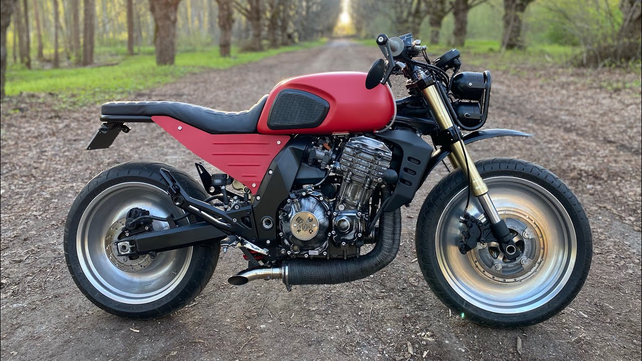 Custom motorcycle Kawasaki Z1000