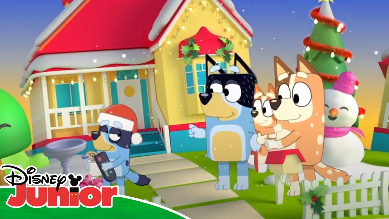 🎄 EKSKLUSIVT SPIL: Dekorer juletr&aelig;et | Disney Junior Danmark