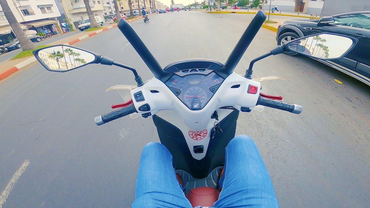 Daily Observation N°6 / مشيت لقريعة باش نشري كارتيرات ديال  #Sh 300i مع مول  #C50