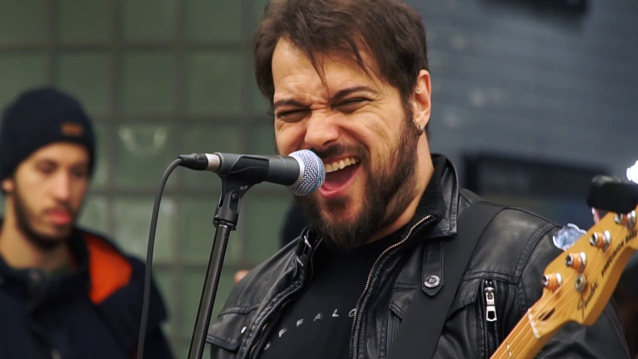 Felipe Pavani - Family Reunion to play Beatles at Times Square, NYC