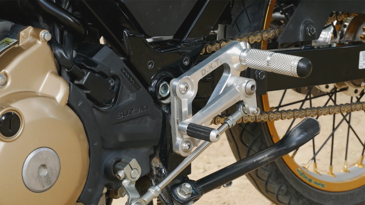 D.K.T.  rearset installed on raider 150 fi