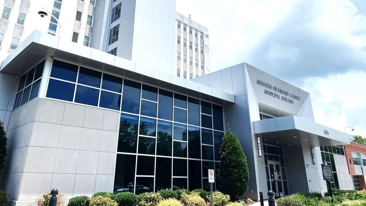 Augusta commissioners consider consolidating vegetation maintenance departments