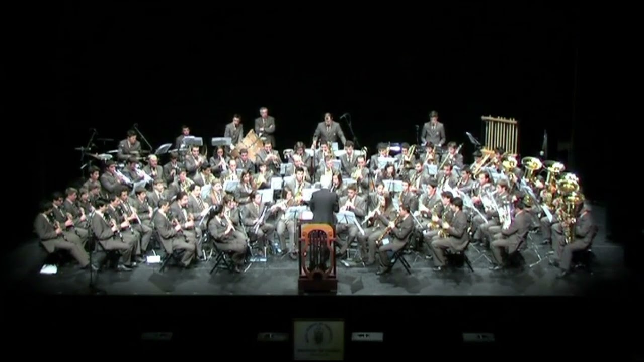 Frank Sinatra Hits Medley - Banda Marcial de Tarouquela e Municipal de Cinfães