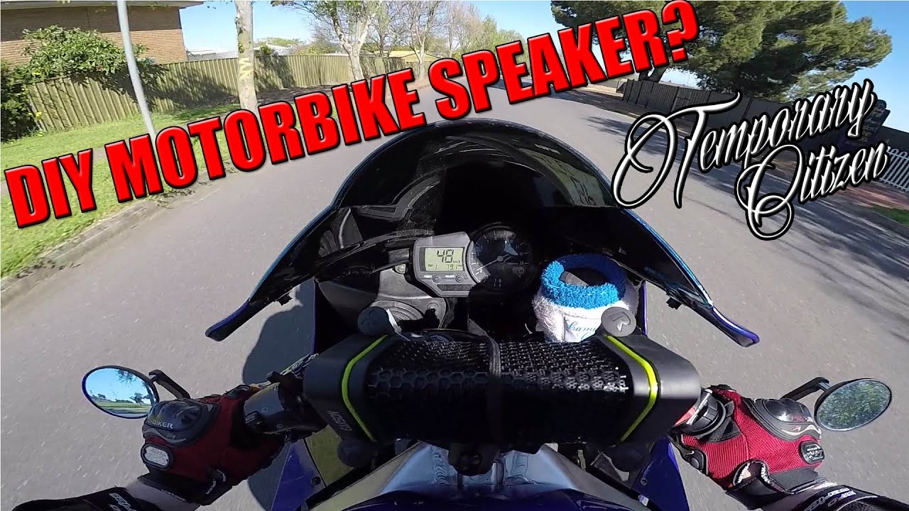 The BEST way to listen to MUSIC on a MOTORBIKE?