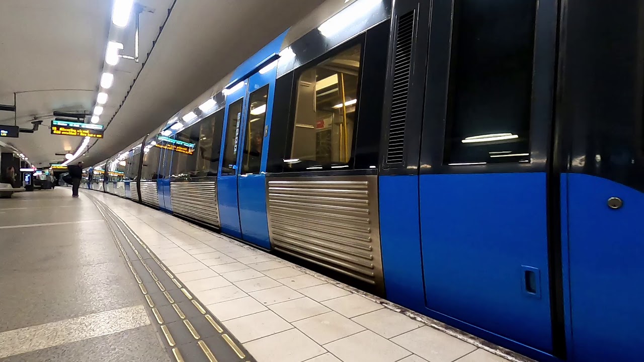 T-Centralen to Hötorget, SL metro / Tunnelbanan Stockholm, Sweden