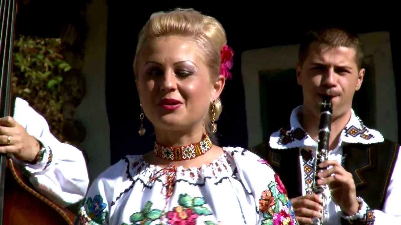 Ioana Pricop si Dragos Nistor - Freamata de flori castanii