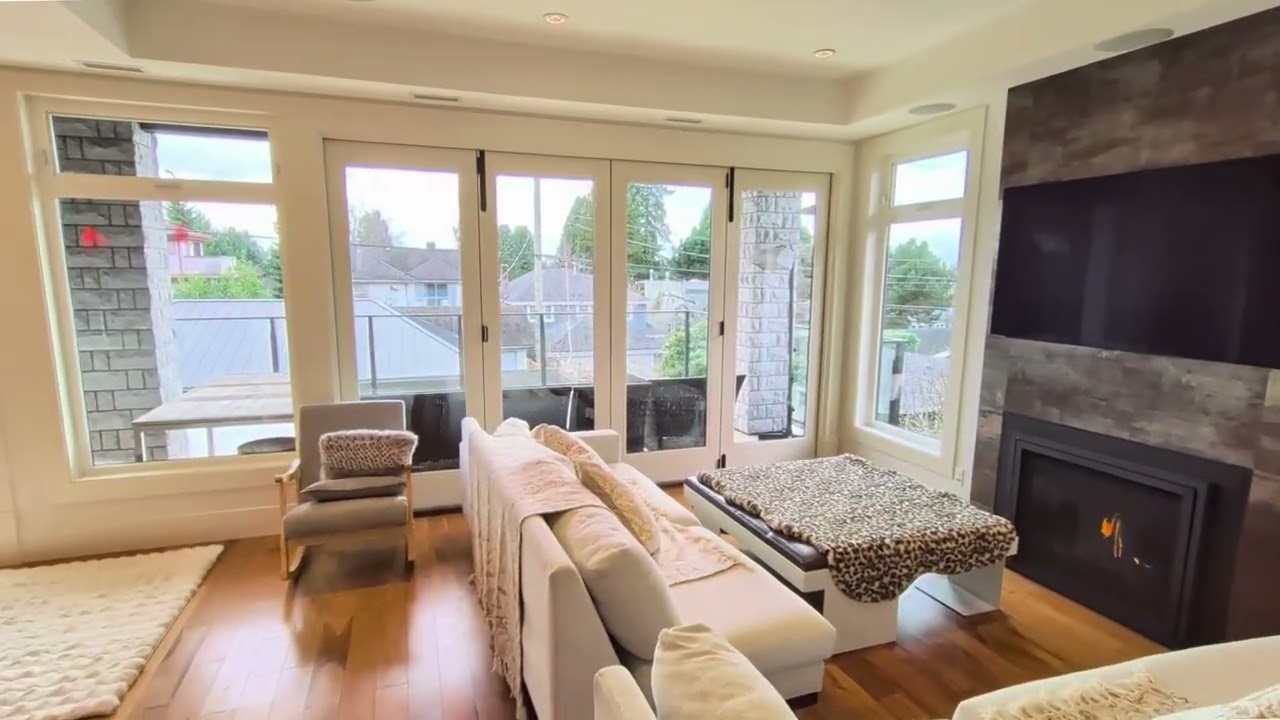 Tour 3950 West 37th Avenue, Vancouver