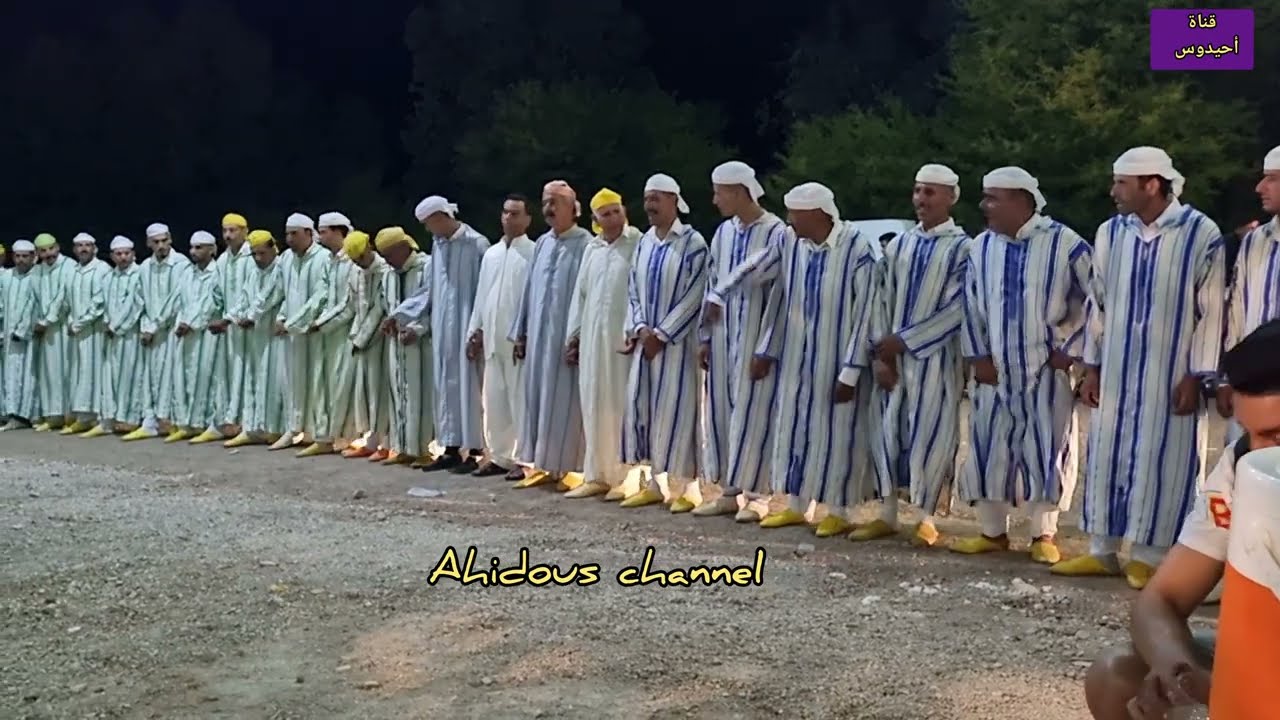 الحنة ديال العروسة مع فرقة تخزانت وفرقة تيجوت Ahidous ait Saghrouchen