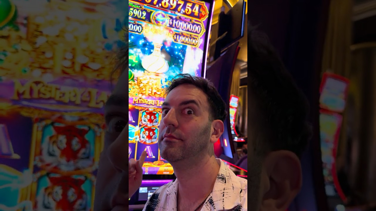 The minimum bet was $80 🤯 #casino #slots #bonus #jackpot