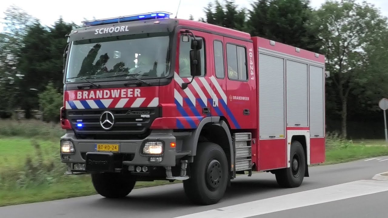 PRIO 1 // Brandweer Schoorl TS 10-4241 || Brand Winkel Dorpsstraat Warmenhuizen