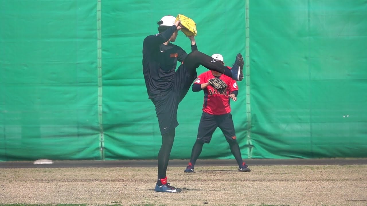 佐々木朗希＆宮城大弥キャッチボール（2023 0225）