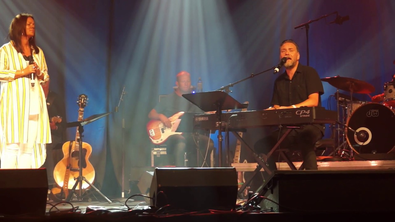 Johanna Bjurenstedt & Michael Jeff Johnson: 