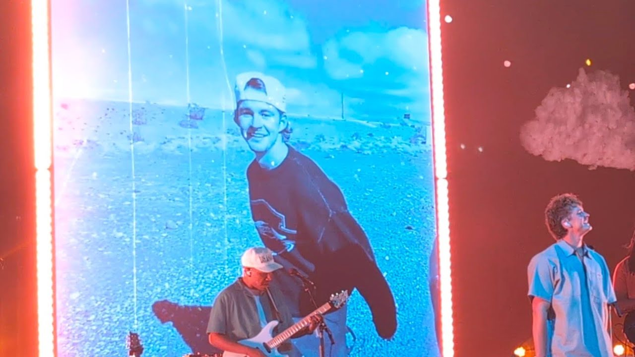 Forrest Frank (from Surfaces) UP! Live 08-19-2024 Terminal 5 NYC 4K