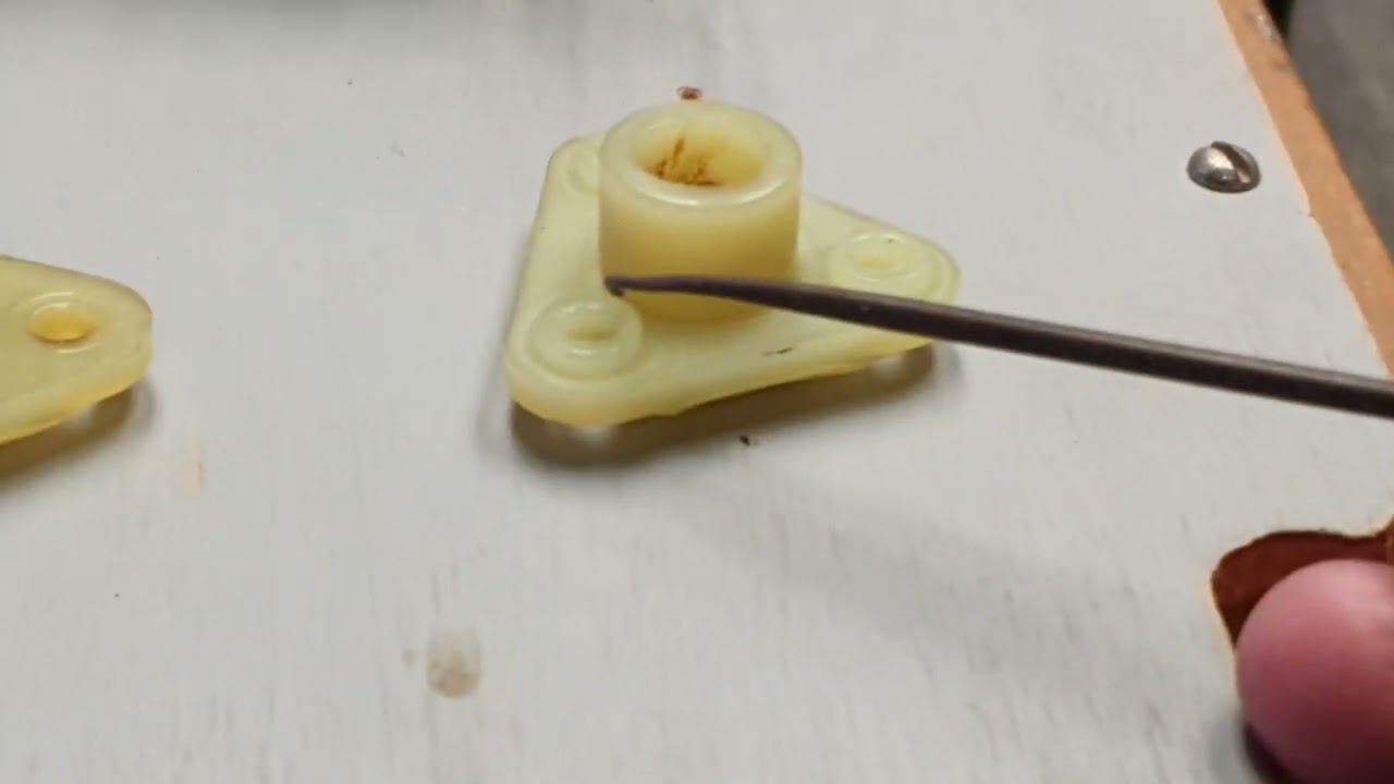 EM Pinball Repair Gottlieb Flipper Bearings incorrectly fitted