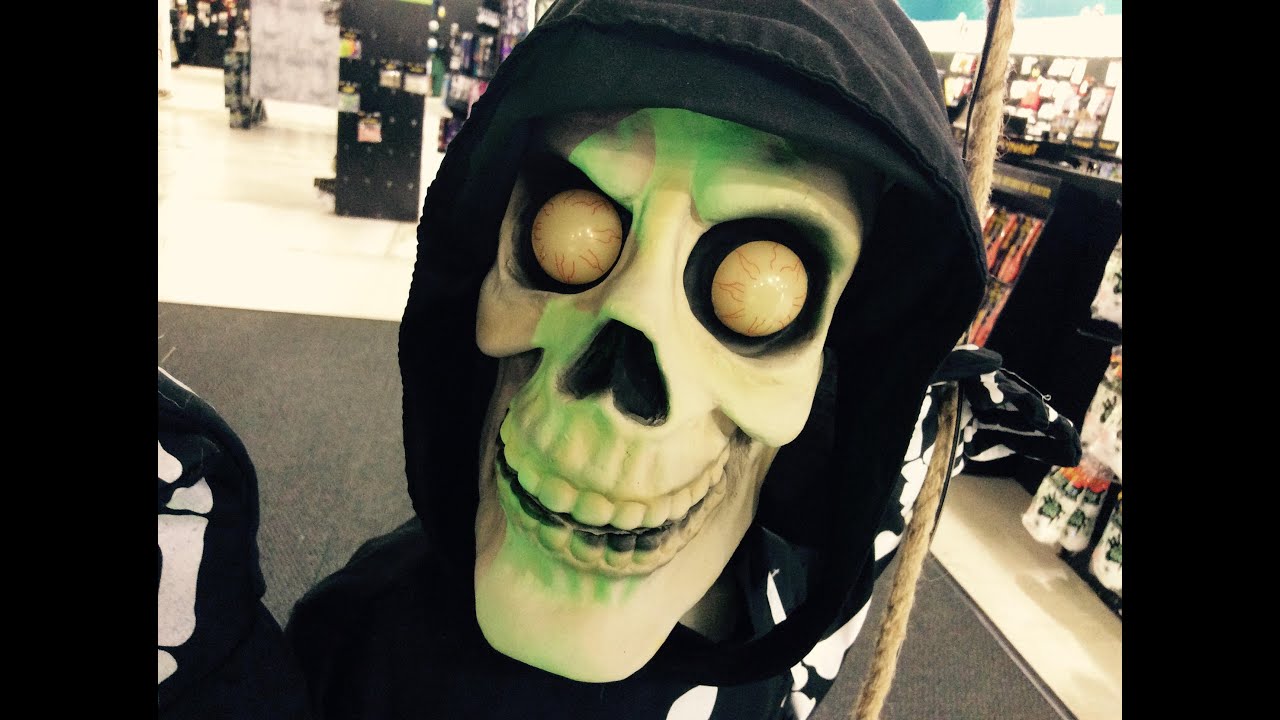 Spirit Halloween 2015